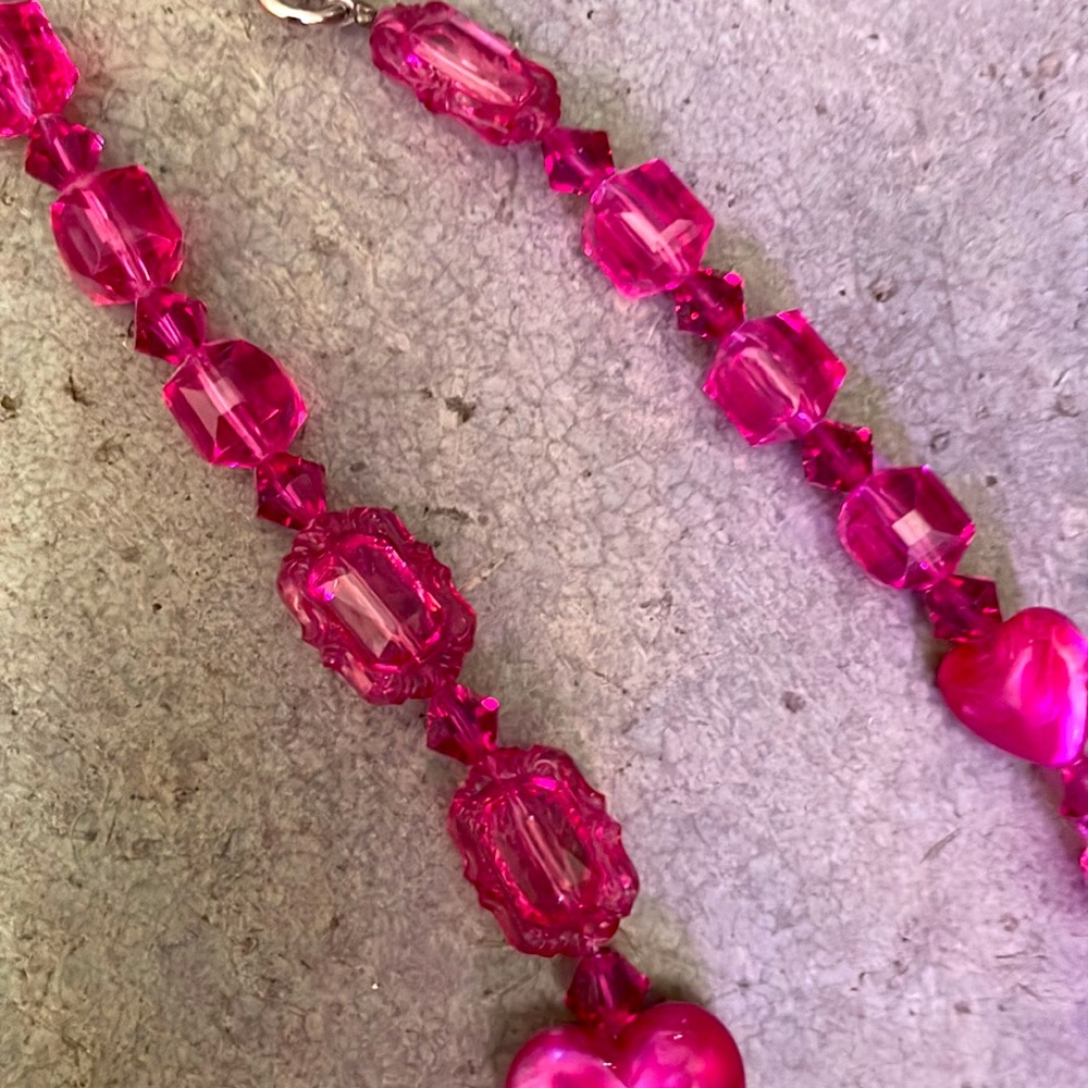 Tarina Tarantino pink Swarovski rhinestone Valentines Day heart necklace XL - Picture 7 of 17